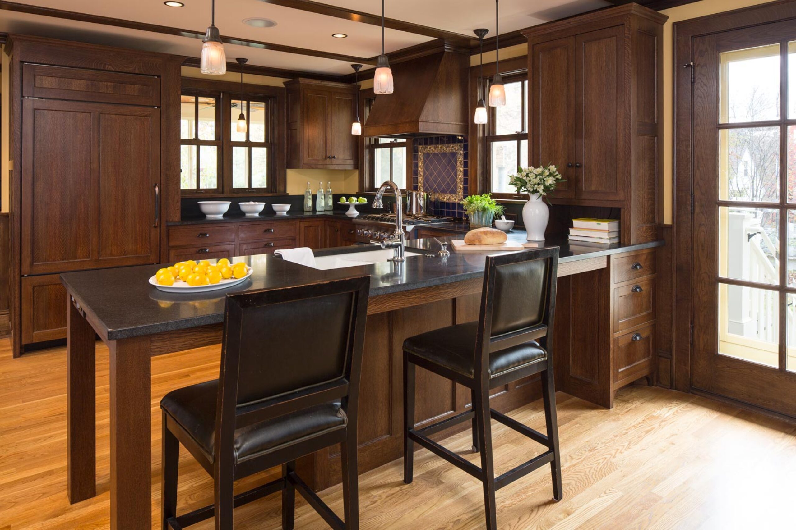 arts and crafts kitchen design