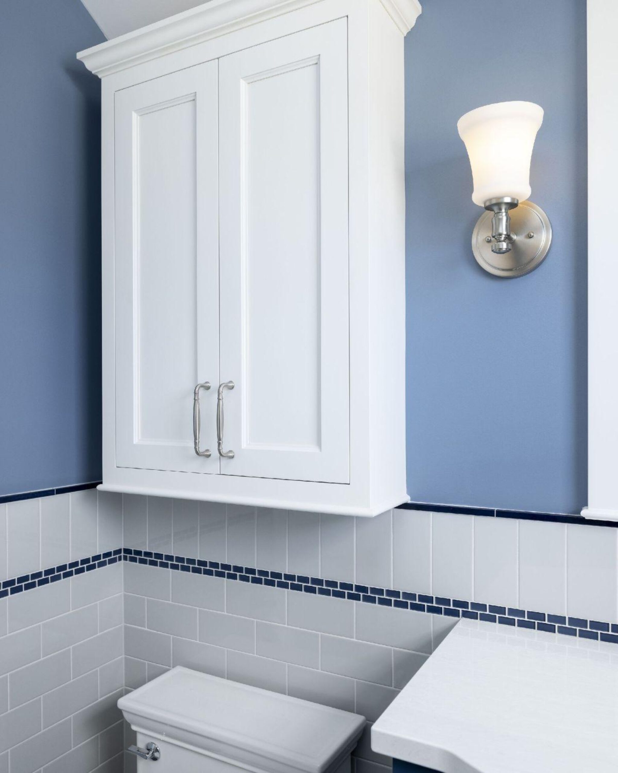 small bathroom design idea to use space above the toilet